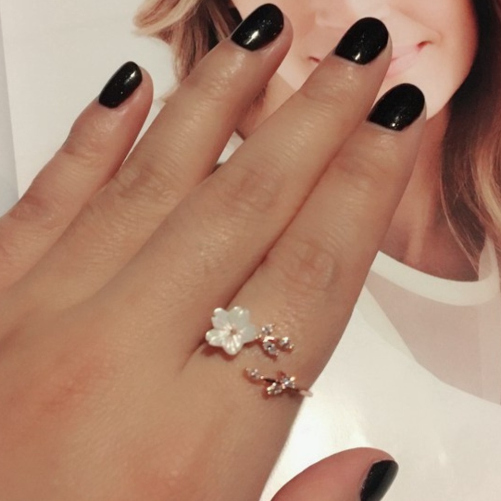 Natural Pearl Rose Gold Flower Ring